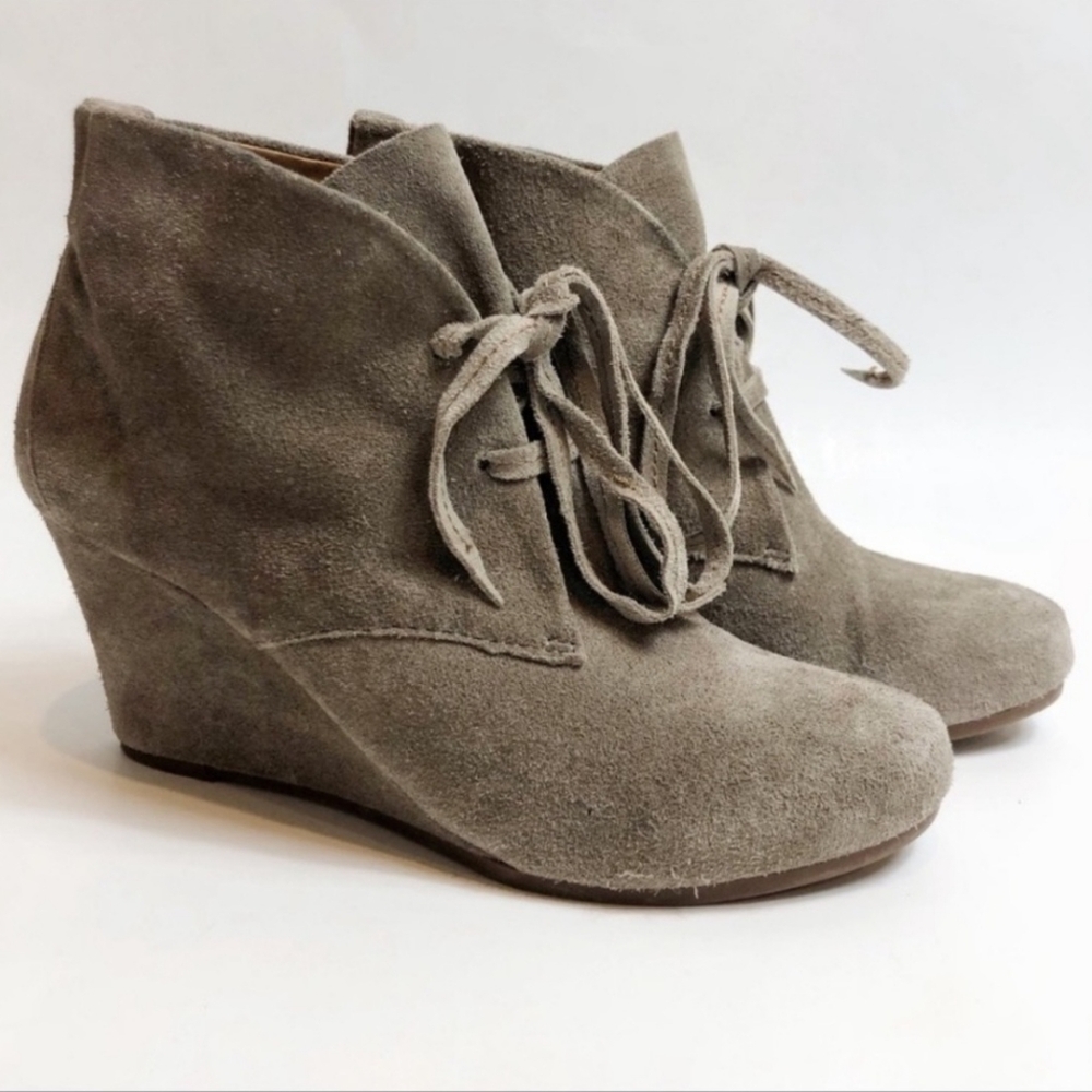Dolce Vita Taupe Suede Wedges